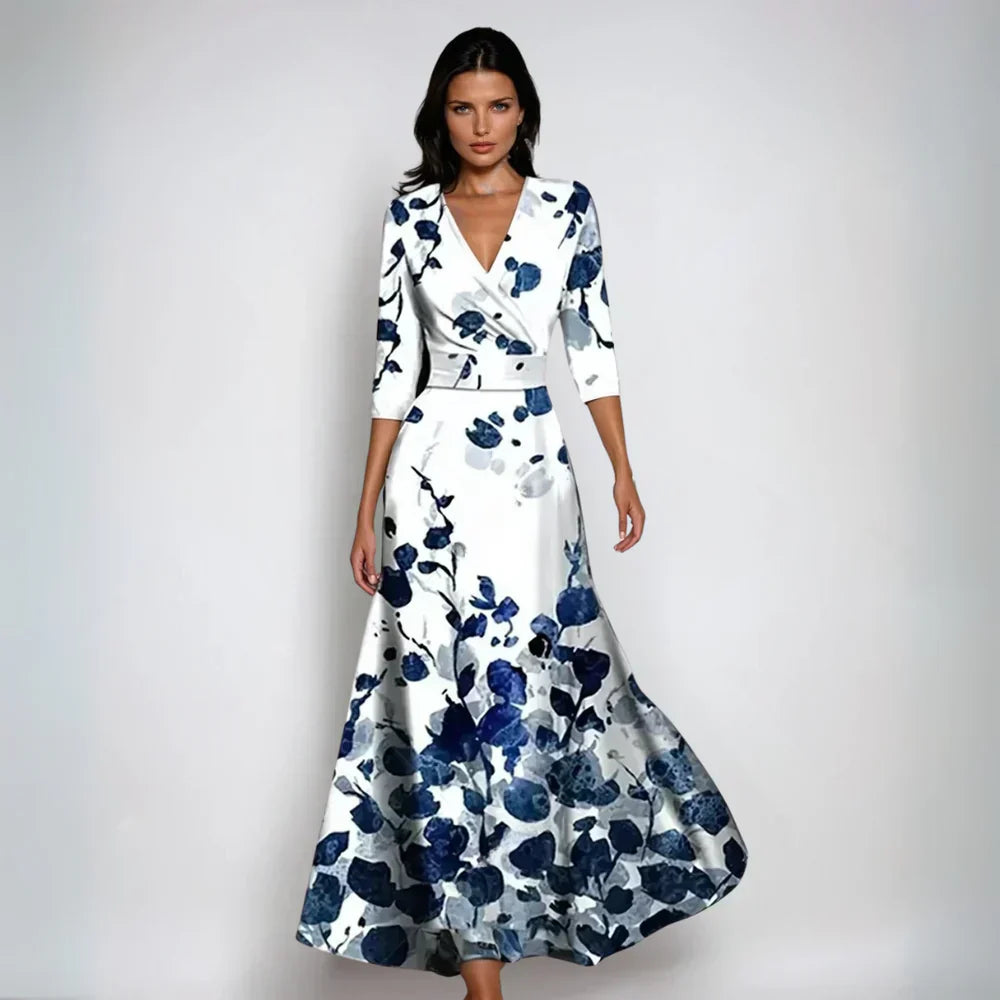 ELIN | Elegante Wikkeljurk met Floreale Pracht en Flatterend Silhouet