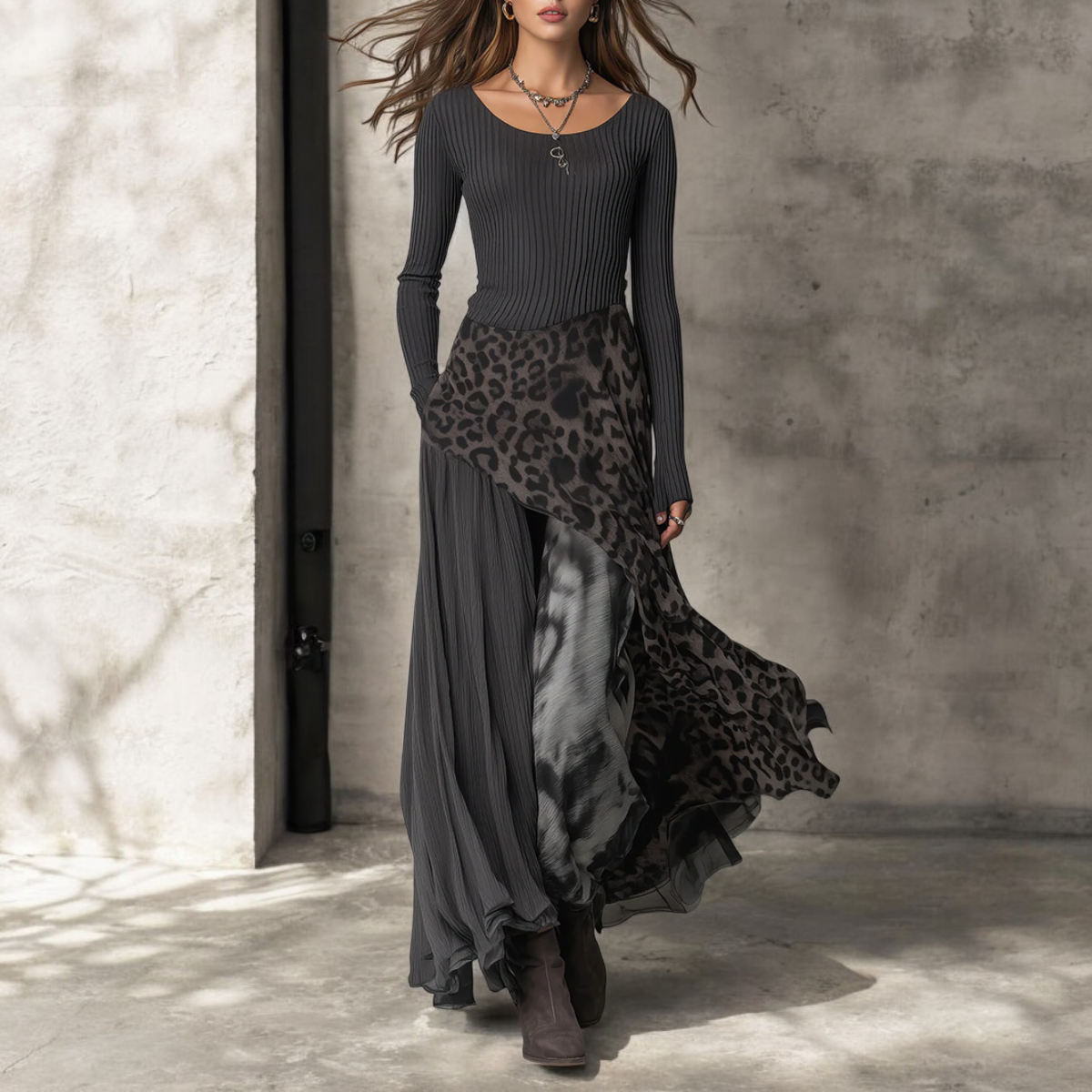 NKEM™ | Lange Jurk met Elegante Luipaardprint en Flatterende Vloeiing