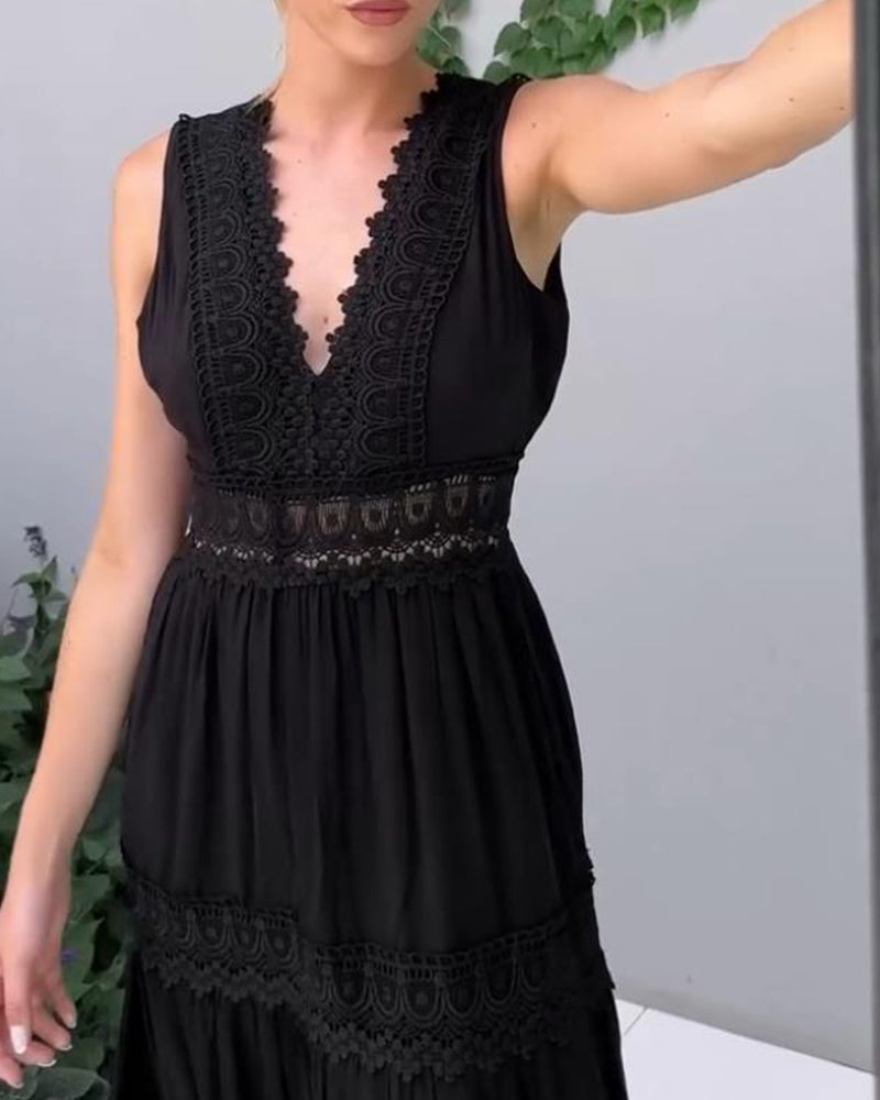 ALYSSA | Mouwloze Midi Jurk met V-hals en Delicate Kantdetails