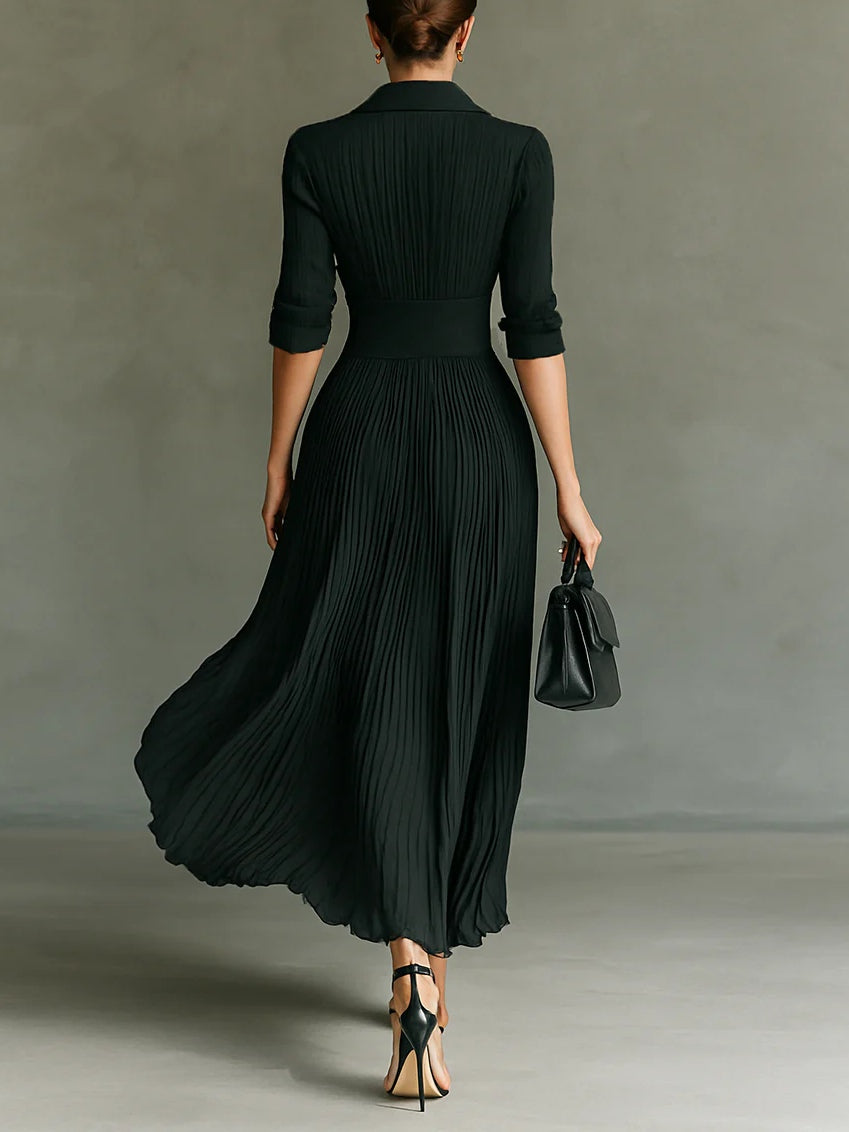 Elvira | Lange geplooide jurk met revers en hoge taille