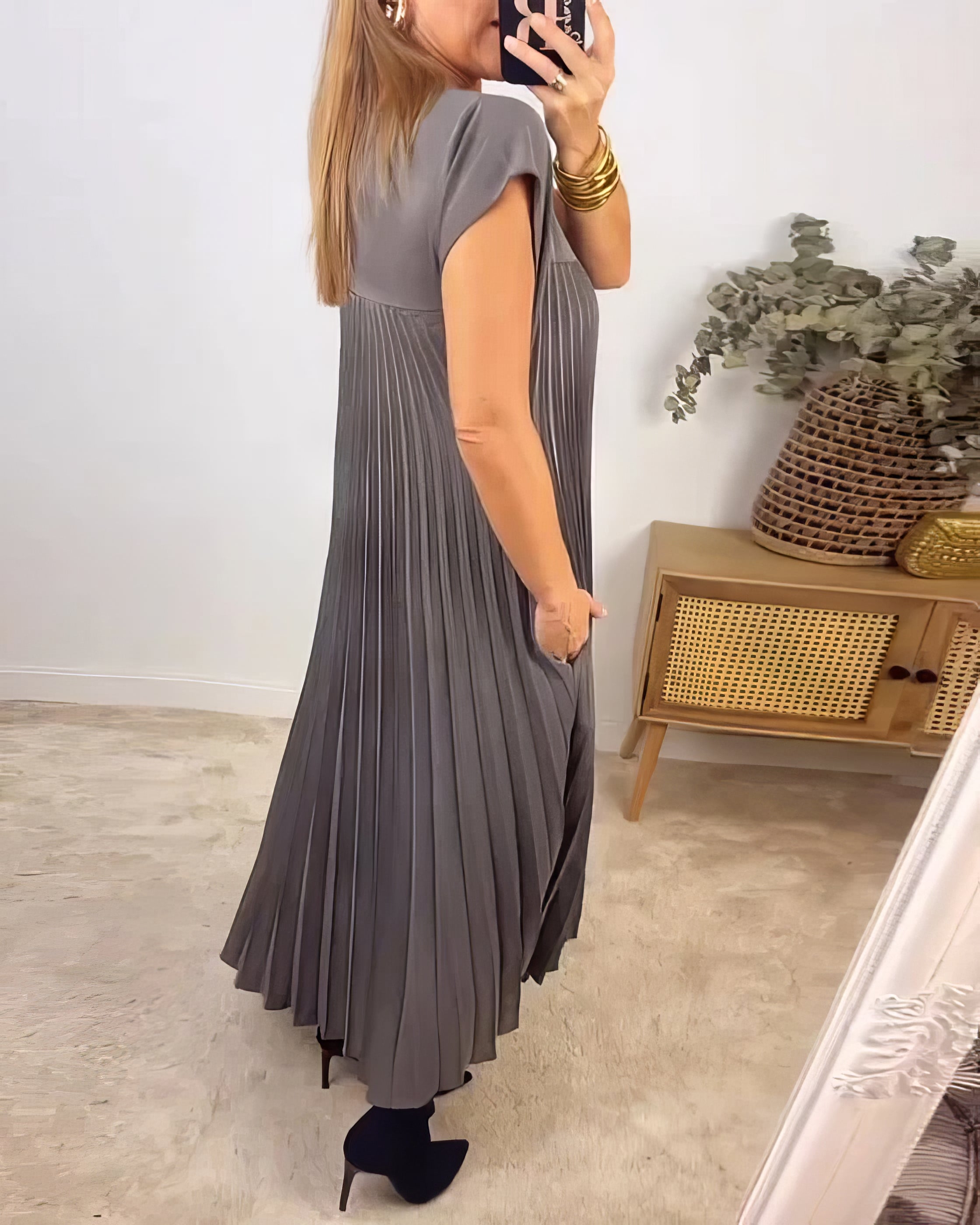 ELEONORA | Plissé Jurk Zonder Mouwen, Elegant en Tijdloos